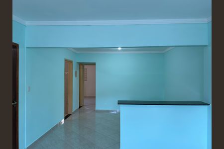 Casa para alugar com 98m², 2 quartos e 3 vagas Casa para alugar com 98m², 2 quartos e 3 vagasSala
