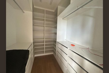 Quarto de casa à venda com 3 quartos, 200m² em Planalto, Belo Horizonte