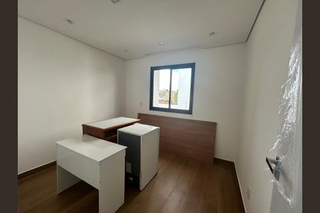 Casa à venda com 200m², 3 quartos e 2 vagas Casa à venda com 200m², 3 quartos e 2 vagasQuarto