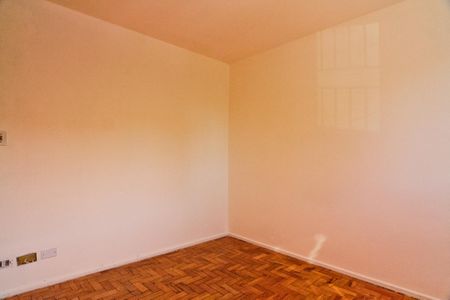 Casa para alugar com 92m², 2 quartos e 2 vagas Casa para alugar com 92m², 2 quartos e 2 vagasQuarto 1