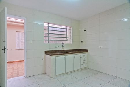 Casa para alugar com 92m², 2 quartos e 2 vagas Casa para alugar com 92m², 2 quartos e 2 vagasCozinha