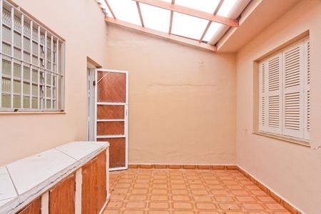 Casa para alugar com 92m², 2 quartos e 2 vagas Casa para alugar com 92m², 2 quartos e 2 vagasÁrea externa