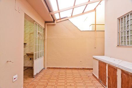 Casa para alugar com 92m², 2 quartos e 2 vagas Casa para alugar com 92m², 2 quartos e 2 vagasÁrea externa