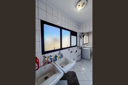 Apartamento à venda com 180m², 4 quartos e 3 vagas Apartamento à venda com 180m², 4 quartos e 3 vagasÁrea de Serviço