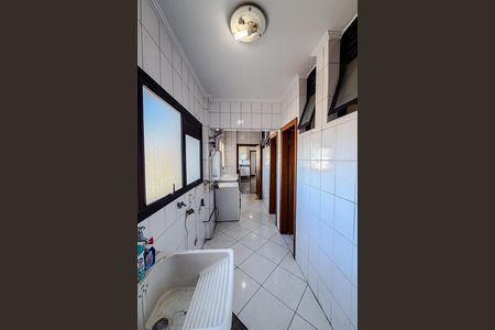 Apartamento à venda com 180m², 4 quartos e 3 vagas Apartamento à venda com 180m², 4 quartos e 3 vagasÁrea de Serviço