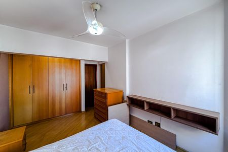 Apartamento à venda com 180m², 4 quartos e 3 vagas Apartamento à venda com 180m², 4 quartos e 3 vagasQuarto 4 - Suíte