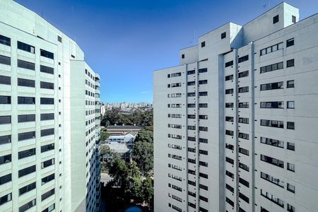 Apartamento à venda com 180m², 4 quartos e 3 vagas Apartamento à venda com 180m², 4 quartos e 3 vagasvista do Quarto 3