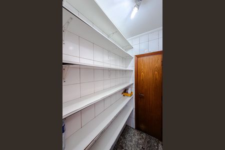 Apartamento à venda com 180m², 4 quartos e 3 vagas Apartamento à venda com 180m², 4 quartos e 3 vagasCozinha