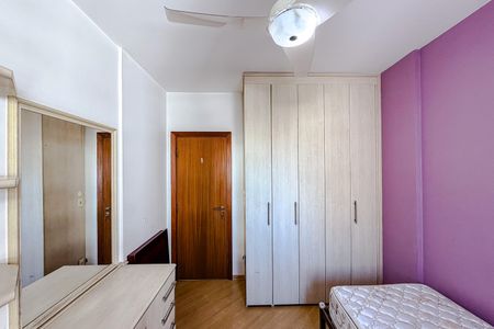 Apartamento à venda com 180m², 4 quartos e 3 vagas Apartamento à venda com 180m², 4 quartos e 3 vagasQuarto 2