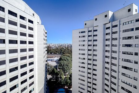 Apartamento à venda com 180m², 4 quartos e 3 vagas Apartamento à venda com 180m², 4 quartos e 3 vagasVista do Quarto 1