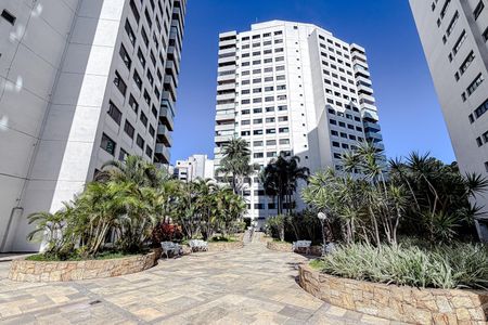 Apartamento à venda com 180m², 4 quartos e 3 vagas Apartamento à venda com 180m², 4 quartos e 3 vagasÁrea comum
