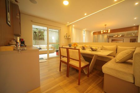 Sala/refeição/copa  de casa à venda com 3 quartos, 290m² em Parque dos Passaros, São Bernardo do Campo