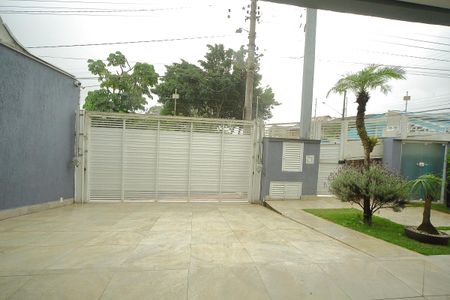 Garagem  de casa à venda com 3 quartos, 290m² em Parque dos Passaros, São Bernardo do Campo