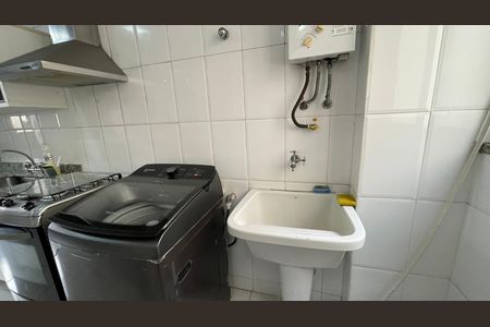 Apartamento à venda com 75m², 2 quartos e 1 vagaÁrea de Serviço