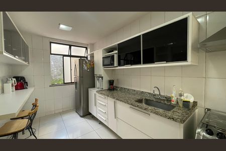 Apartamento à venda com 75m², 2 quartos e 1 vagaCozinha