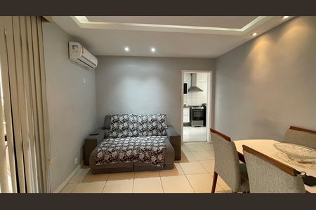 Sala de apartamento à venda com 2 quartos, 75m² em Praia da Bandeira, Rio de Janeiro