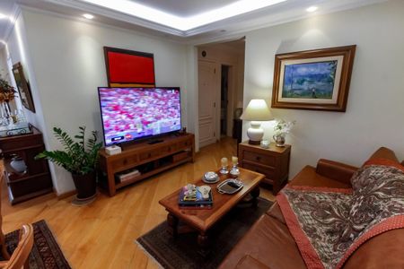 Apartamento à venda com 180m², 4 quartos e 3 vagas Apartamento à venda com 180m², 4 quartos e 3 vagasSala 2