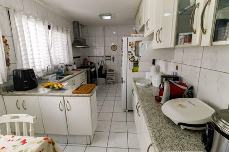 Apartamento à venda com 180m², 4 quartos e 3 vagas Apartamento à venda com 180m², 4 quartos e 3 vagasCozinha - Armários