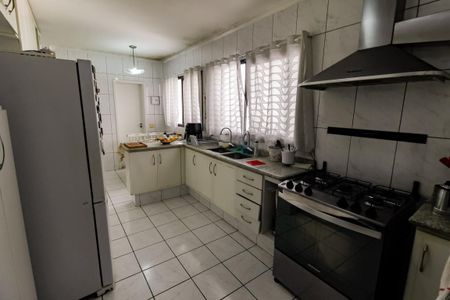 Apartamento à venda com 180m², 4 quartos e 3 vagas Apartamento à venda com 180m², 4 quartos e 3 vagasCozinha - Armários