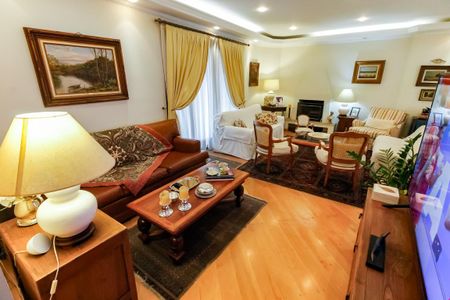 Apartamento à venda com 180m², 4 quartos e 3 vagas Apartamento à venda com 180m², 4 quartos e 3 vagasSala 2