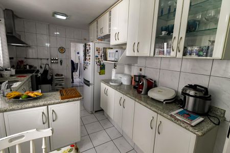 Apartamento à venda com 180m², 4 quartos e 3 vagas Apartamento à venda com 180m², 4 quartos e 3 vagasCozinha - Armários