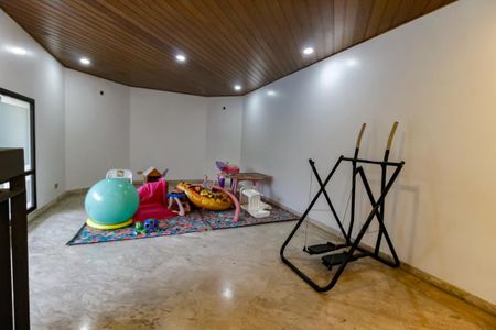 Apartamento à venda com 180m², 4 quartos e 3 vagas Apartamento à venda com 180m², 4 quartos e 3 vagasBrinquedoteca
