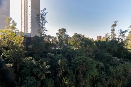 Apartamento à venda com 180m², 4 quartos e 3 vagas Apartamento à venda com 180m², 4 quartos e 3 vagasVista 1 - Varanda