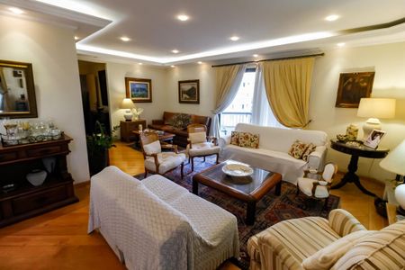 Apartamento à venda com 180m², 4 quartos e 3 vagas Apartamento à venda com 180m², 4 quartos e 3 vagasSala 1