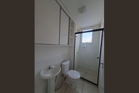 Banheiro de apartamento para alugar com 1 quarto, 47m² em Buritis, Belo Horizonte