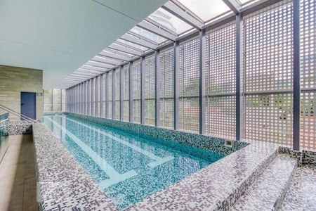 Apartamento para alugar com 70m², 1 quarto e 2 vagas Apartamento para alugar com 70m², 1 quarto e 2 vagasÁrea comum - Piscina
