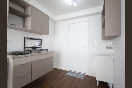 Cozinha de apartamento para alugar com 1 quarto, 27m² em Portal do Morumbi, São Paulo