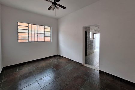 Casa à venda com 80m², 3 quartos e sem vaga Casa à venda com 80m², 3 quartos e sem vagaSala