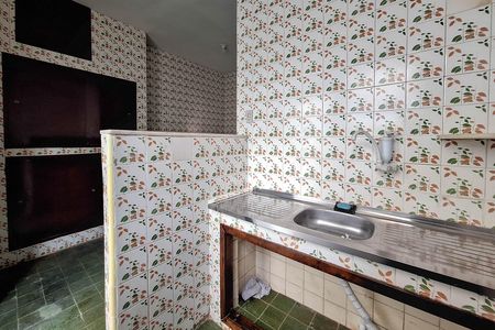 Casa à venda com 80m², 3 quartos e sem vaga Casa à venda com 80m², 3 quartos e sem vagaCozinha