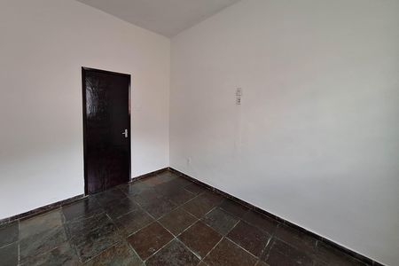Casa à venda com 80m², 3 quartos e sem vaga Casa à venda com 80m², 3 quartos e sem vagaQuarto 2