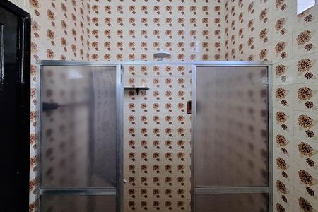 Casa à venda com 80m², 3 quartos e sem vaga Casa à venda com 80m², 3 quartos e sem vagaBanheiro