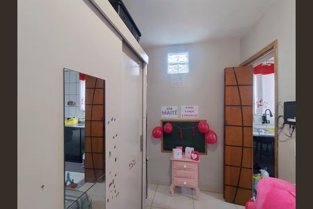 Quarto 2 de casa para alugar com 3 quartos, 70m² em Vila Anita, São Bernardo do Campo
