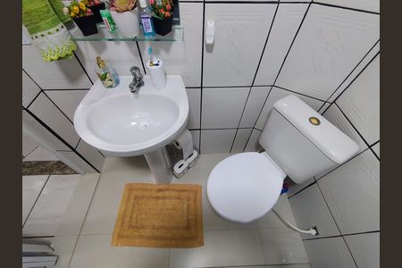 Casa para alugar com 70m², 3 quartos e sem vaga Casa para alugar com 70m², 3 quartos e sem vagaBanheiro Social