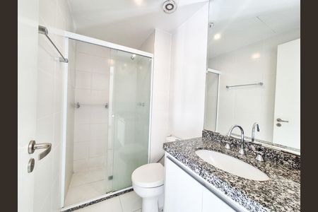 Banheiro  de kitnet/studio para alugar com 1 quarto, 27m² em Campos Elíseos, São Paulo