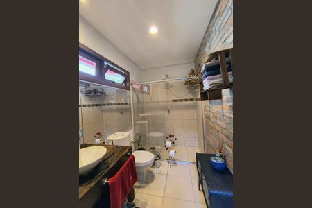Casa de condomínio para alugar com 290m², 2 quartos e 4 vagas Casa de condomínio para alugar com 290m², 2 quartos e 4 vagasBanheiro 2