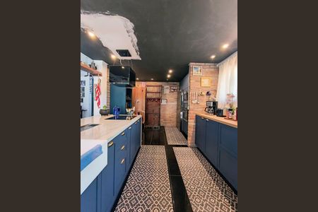 Cozinha de casa de condomínio para alugar com 2 quartos, 290m² em Jansen, Gravataí