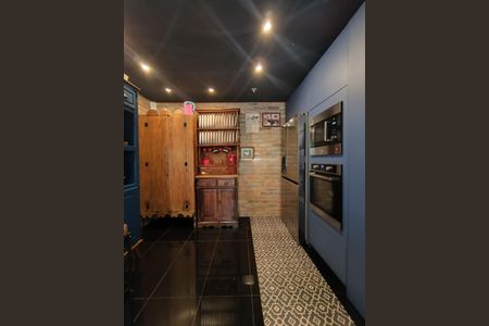 Cozinha de casa de condomínio para alugar com 2 quartos, 290m² em Jansen, Gravataí