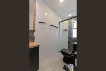 Apartamento à venda com 43m², 1 quarto e 1 vaga Apartamento à venda com 43m², 1 quarto e 1 vagaBanheiro da Suíte 1