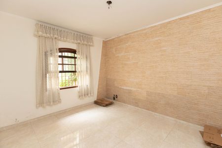 Casa à venda com 232m², 4 quartos e 5 vagasSuíte 