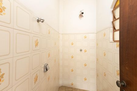 Casa à venda com 232m², 4 quartos e 5 vagasBanheiro 4