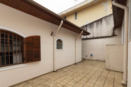 Casa à venda com 232m², 4 quartos e 5 vagasQuintal