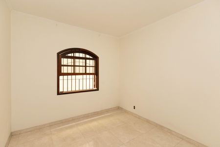 Casa à venda com 232m², 4 quartos e 5 vagasQuarto 4