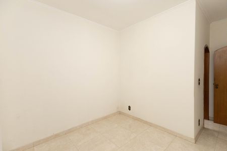 Casa à venda com 232m², 4 quartos e 5 vagasSuíte 2