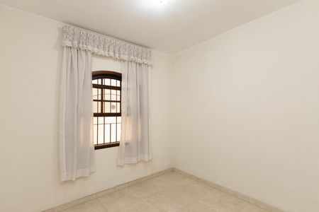Casa à venda com 232m², 4 quartos e 5 vagasSuíte 2