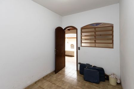 Casa à venda com 232m², 4 quartos e 5 vagasQuarto 5