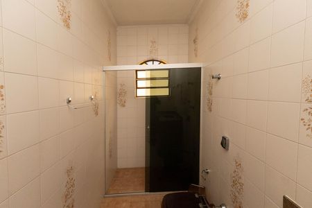 Casa à venda com 232m², 4 quartos e 5 vagasBanheiro Social